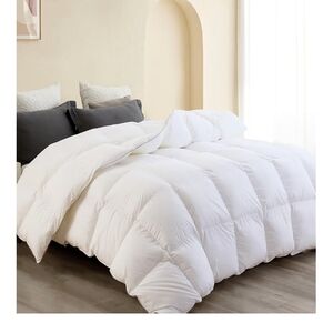 SNOWMAN Premium Down Comforter King Size, Luxurious All Season Duvet Insert with